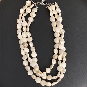 Elegant Cream Beaded Necklace